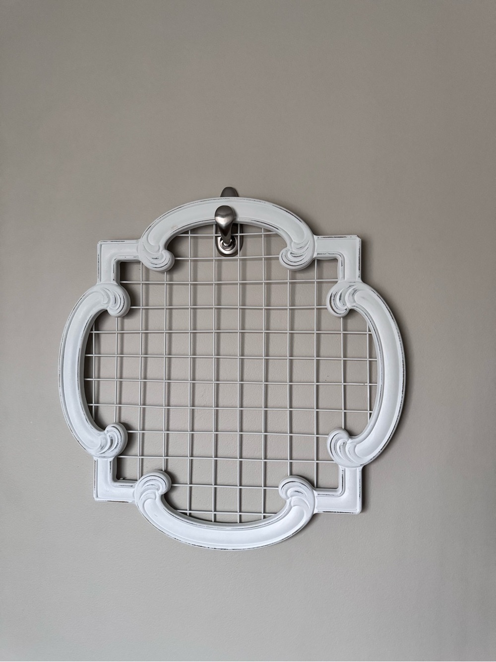 Shabby Chic White Decorative Grid Wall Frame